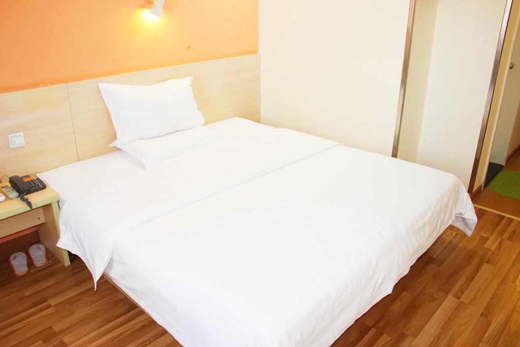 7Days Inn Bazhong Nanchi South Road Phoenix City Esterno foto